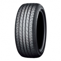 [Yokohama Bluearth-Gt Ae51 215/55 R17 94V]